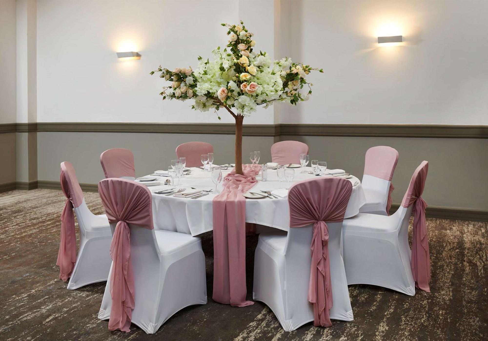 Doubletree By Hilton Swindon Hotel Luaran gambar