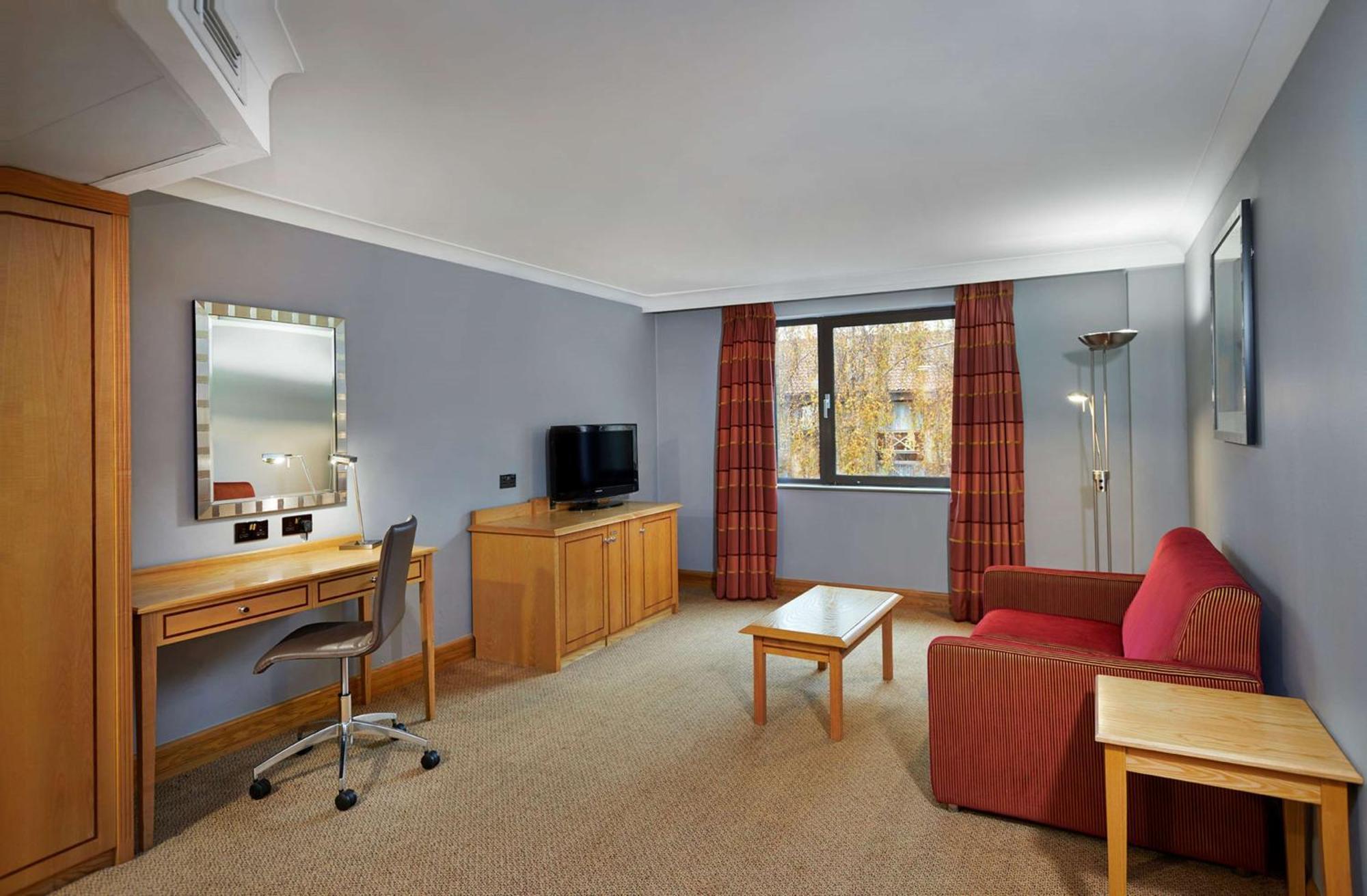 Doubletree By Hilton Swindon Hotel Luaran gambar
