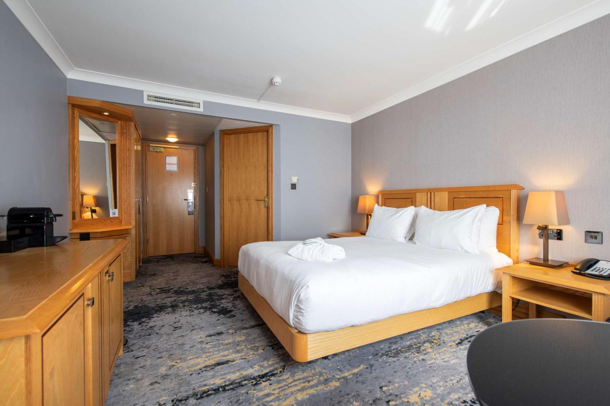 Doubletree By Hilton Swindon Hotel Luaran gambar