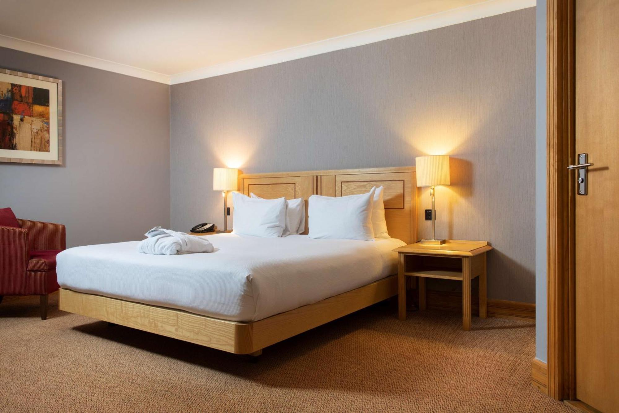 Doubletree By Hilton Swindon Hotel Luaran gambar