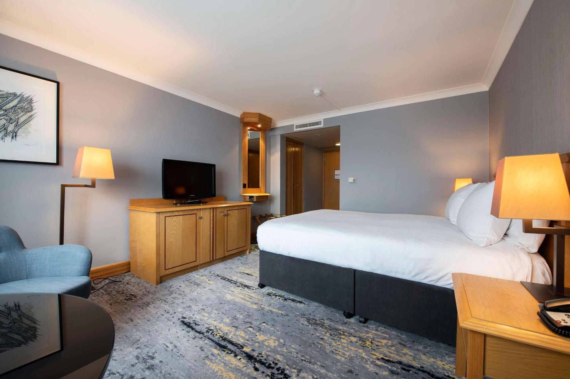 Doubletree By Hilton Swindon Hotel Luaran gambar