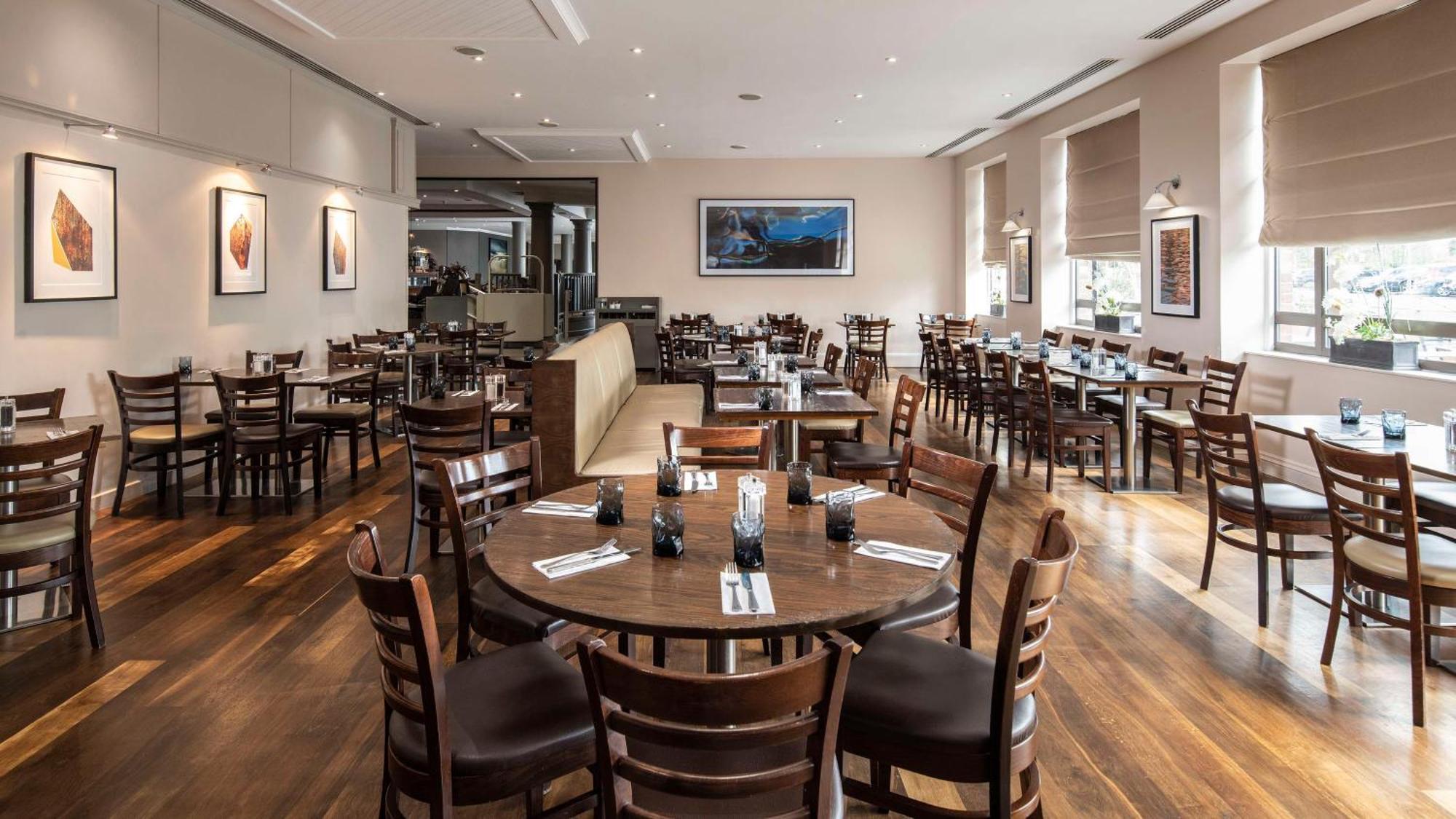 Doubletree By Hilton Swindon Hotel Luaran gambar